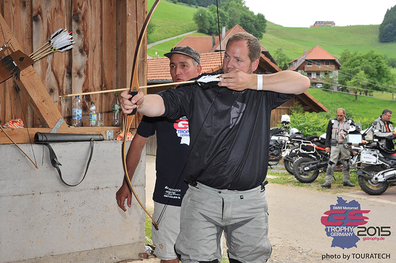 Bogenschießen auf Jungbauernhof
